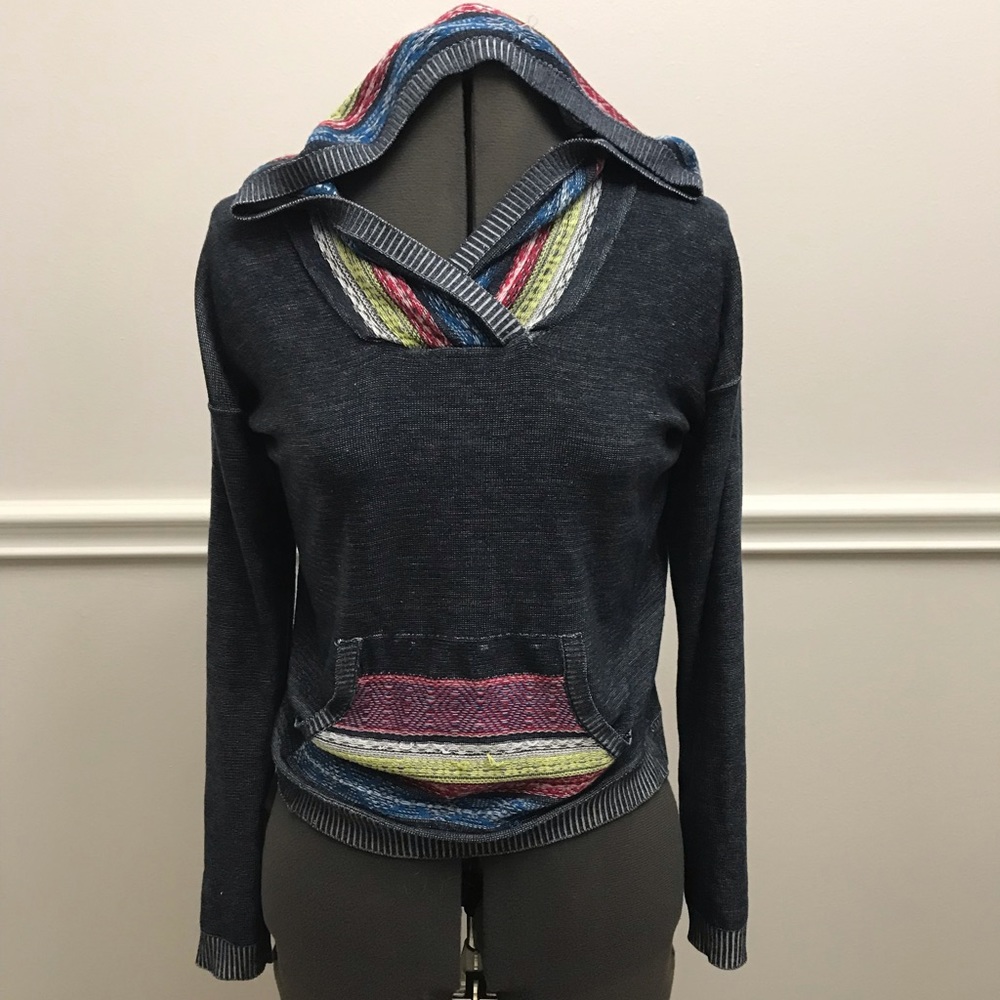Thin woven hoodie
